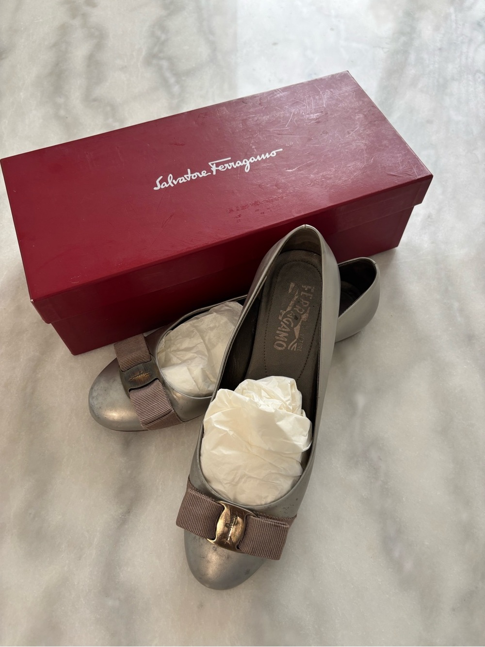 Salvatore Ferragamo Silver Bow Ballet Flats